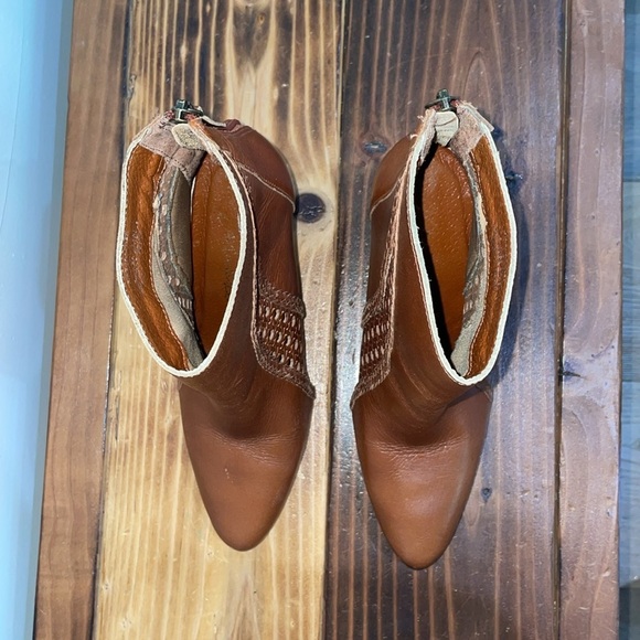 Matisse Tan Braided Cutout Leather Ankle Boot Heel Size 6.5 - Picture 9 of 16